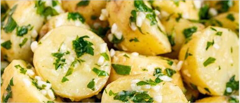 Parsley baked potatoes